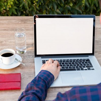 1714-laptop-2443739-1920